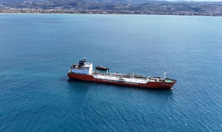 تفريغ أربع نواقل غاز بحمولة تجاوزت تسعة آلاف طن متري في مصب بانياس