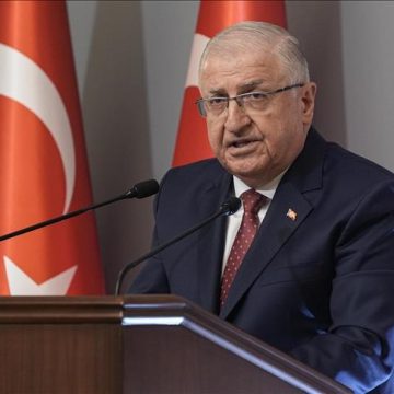 وزير الدفاع التركي يجري مباحثات مع نظيره الجورجي و رئيس الأركان يشارك في اجتماع للناتو