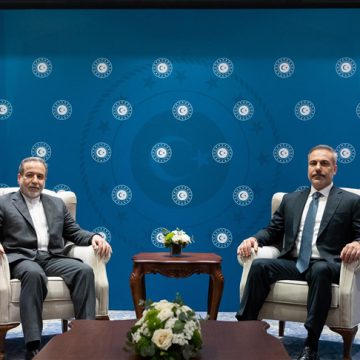 فيدان يبحث مع عراقجي المستجدات في إيران