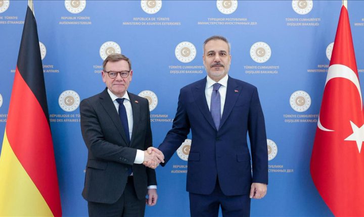 فيدان: نعارض بشدة أي خطة تهدف إلى إشعال حرب أهلية في إيران