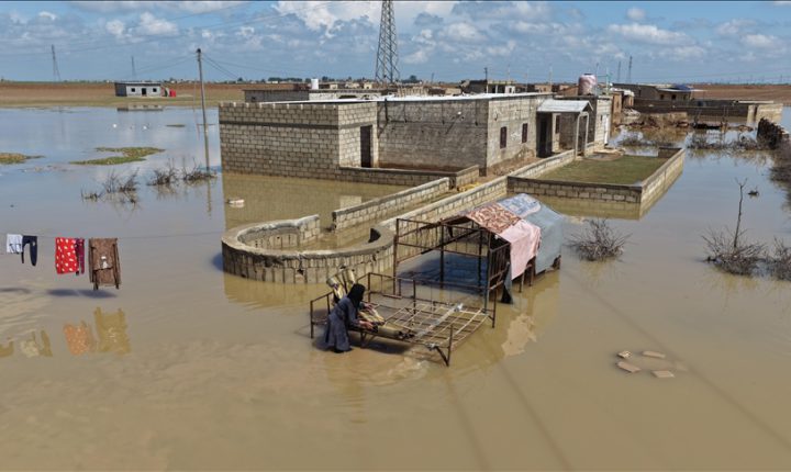 الفيضانات تغمر نحو أربعِمئةِ منزل في الحسكة