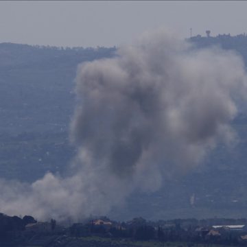 الاحتلال الإسرائيلي يصعّد عدوانه بالجنوب اللبناني بغارات وتوغل بري واختطاف