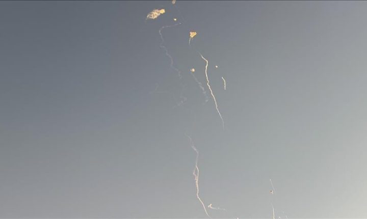 سقوط مسيّرة إيرانية في درعا اعترضتها طائرة إسرائيلية