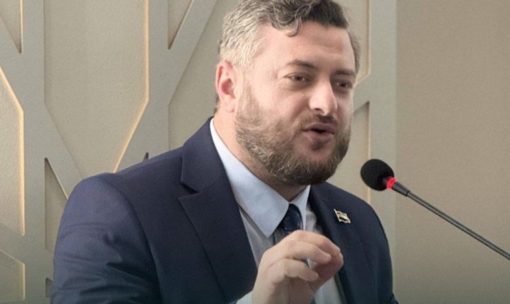 الفريق الرئاسي السوري للاندماج : العمل جارٍ لتفعيل الدوائر الرسمية في الحسكة