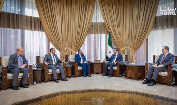 وزير الخارجية والمغتربين السوري يلتقي وزير العدل وأعضاء لجنة تقصّي الحقائق في أحداث محافظة السويداء