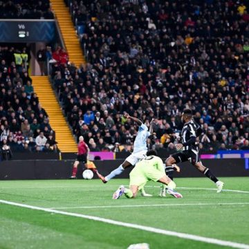 لاتسيو يلحق خسارة مفاجئة بميلان وكومو يقلب الطاولة على روما و يوفنتوس يقتحم المربع الذهبي بالدوري الإيطالي