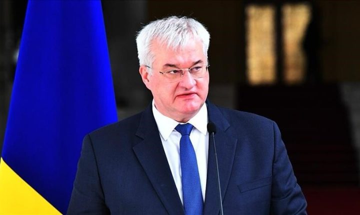 أوكرانيا: طلبنا من تركيا تنظيم قمة تجمع زيلينسكي وبوتين