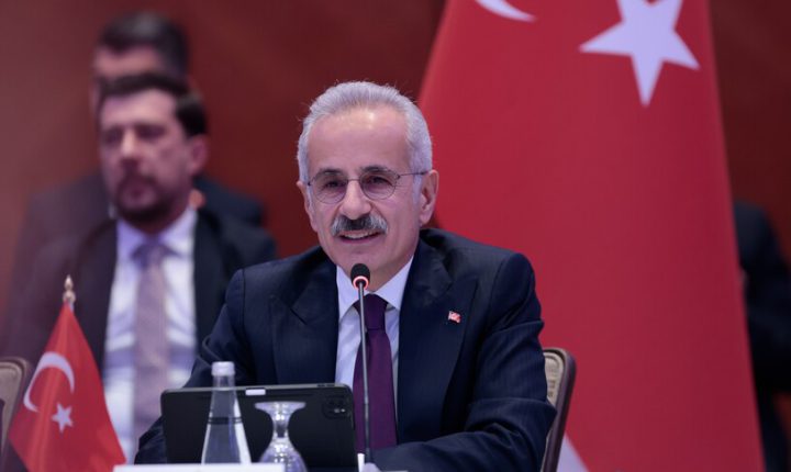 تركيا: خطة لربط البحر الأحمر بالمتوسط عبر سكة حديد إقليمية