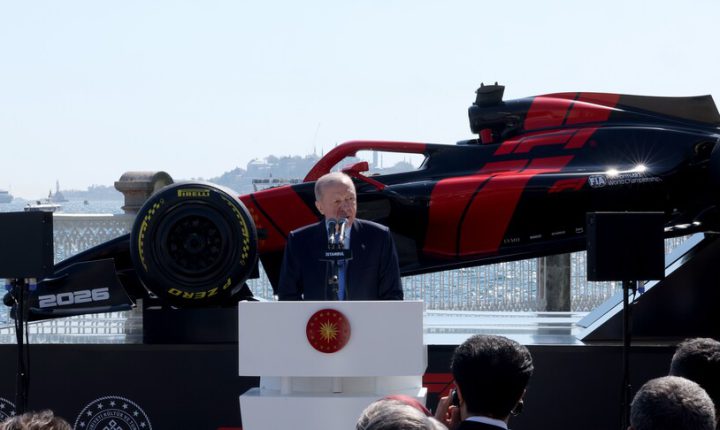 أردوغان: حلبة إسطنبول بارك ستستضيف سباقات مبهرة للفورمولا 1