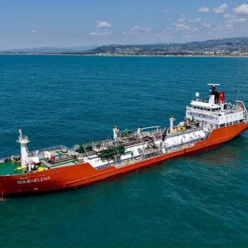 بدء عمليات تصدير الفيول العراقي للأسواق العالمية عبر مصب بانياس