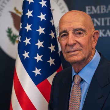 باراك: اعتقال “جزار التضامن” خطوة قوية نحو المساءلة والمحاسبة