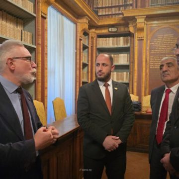 وزير الزراعة السوري يبحث في إيطاليا تعزيز التعاون العلمي والزراعي مع جامعة بيروجيا