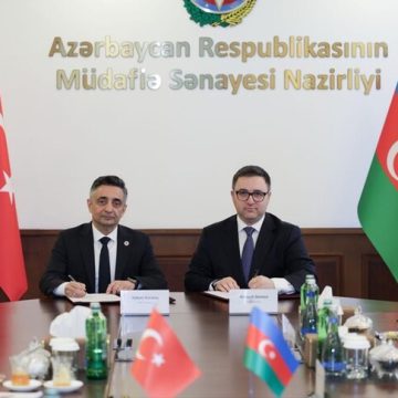 تركيا وأذربيجان توقعان اتفاقا لنقل الخبرات في الصناعات الدفاعية