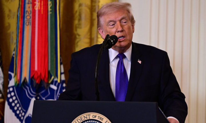 ترامب : النظام في إيران مختلف الآن و يدعي تفضيله اتفاقاً معها لإنهاء الحرب