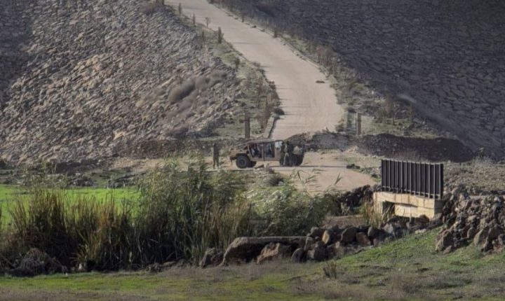 قوة للاحتلال الإسرائيلي تتوغل في بلدة جباتا الخشب بريف القنيطرة الشمالي