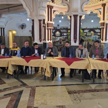 ورشة عمل بين وزير الطوارئ ومحافظ إدلب تحت عنوان: إنهاء واقع المخيمات