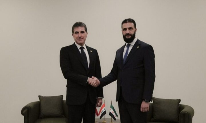 الشرع وبارزاني يبحثان التطورات في المنطقة