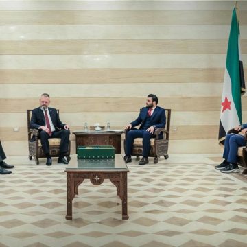 الخارجية السورية تبحث مع سفير بيلاروسيا لدى دمشق تعزيز العلاقات الثنائية