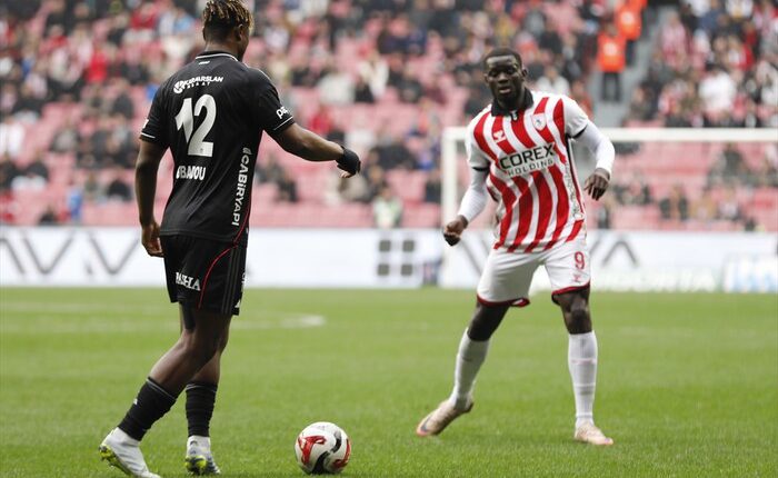 جولة نارية في الدوري التركي: غالاطة سراي يبتعد بالصدارة وفنربهتشه يضيع فرصة القمة