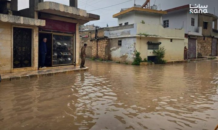 خسائرُ زراعيةٌ واسعة جرّاءِ العاصفة المطرية واستنفار لفتح الطرقِ في عفرين