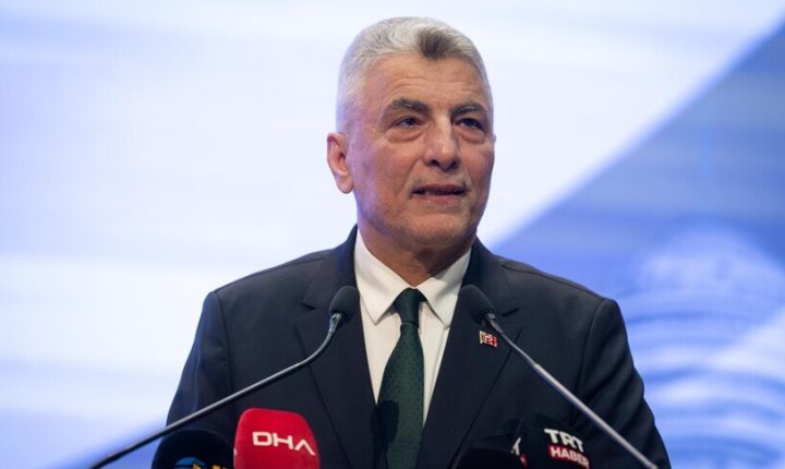 وزير التجارةِ  التركي: أطلقنا ممرا تجاريا بريا مع السعودية لتفادي اضطرابات هرمز