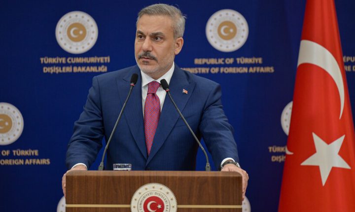 فيدان يبحث مع نظيره التركمانستاني العلاقات الثنائية وقضايا إقليمية