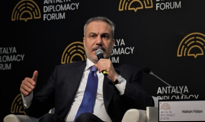 فيدان: سوريا لم تشكل تهديداً لأحد والحكومة تواصل تحقيق آمال شعبها