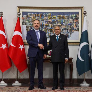 فيدان يبحث مع نظرائه في باكستان و إسبانيا و الكويت مستجدات الأوضاع و المفاوضات المرتقبة بين طهران وواشنطن