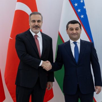 فيدان يبحث مع نظيره الأوزبكي قضايا ثنائية وإقليمية