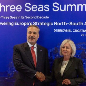 فيدان يلتقي رئيسة وزراء البوسنة والهرسك