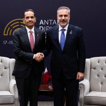 فيدان يلتقي نظيريه السويسري و القطري في أنطاليا