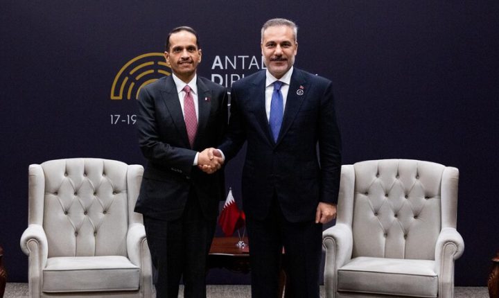 فيدان يلتقي نظيريه السويسري و القطري في أنطاليا