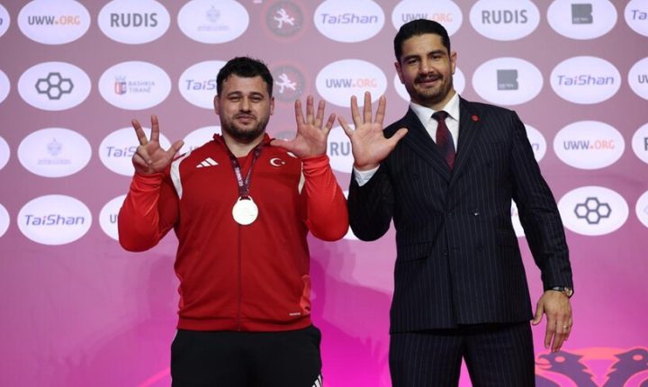 التركي “قايا ألب” يحقق الذهبية الـ13 وينفرد بصدارة أوروبا في المصارعة