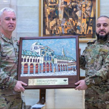 وزير الدفاع السوري يستقبل وفداً أمريكياً لبحث التعاون العسكري