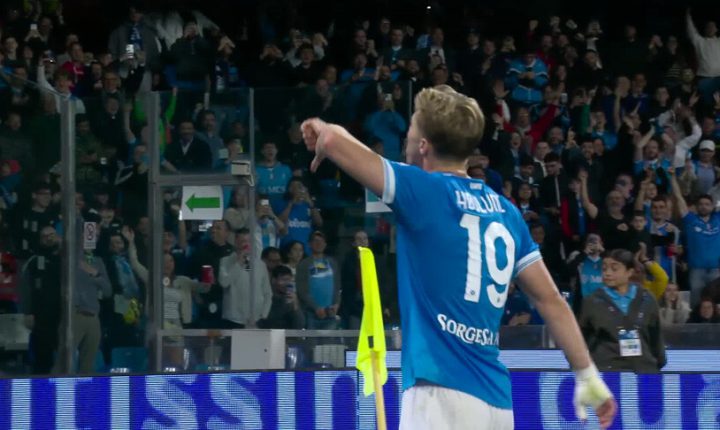 تعادل سلبي في قمة ميلان ويوفنتوس وكومو ونابولي يشعلان الصراع