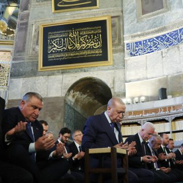 أردوغان يصلي الجمعة في آيا صوفيا في ذكرى فتح إسطنبول