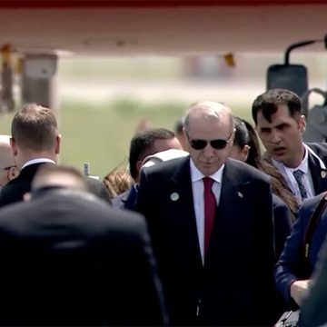 أردوغان يصل تركستان للمشاركة في قمة منظمة الدول التركية