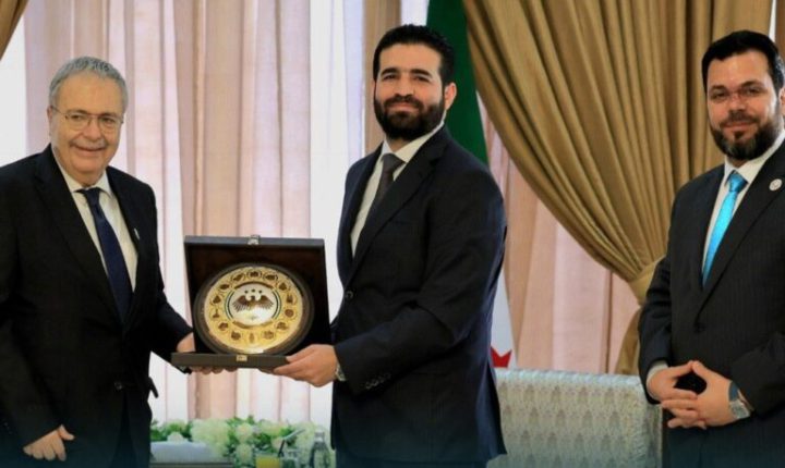 مباحثات سورية لبنانية لتعزيز التعاون الأمني ومعالجة ملف اللاجئين