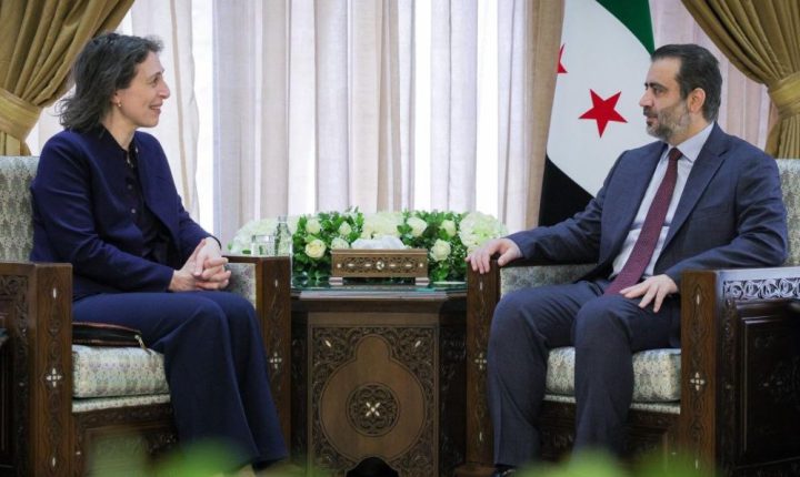 الشيباني يودّع المبعوثة البريطانية إلى سوريا ويشيد بعملها خلال فترة مهامها