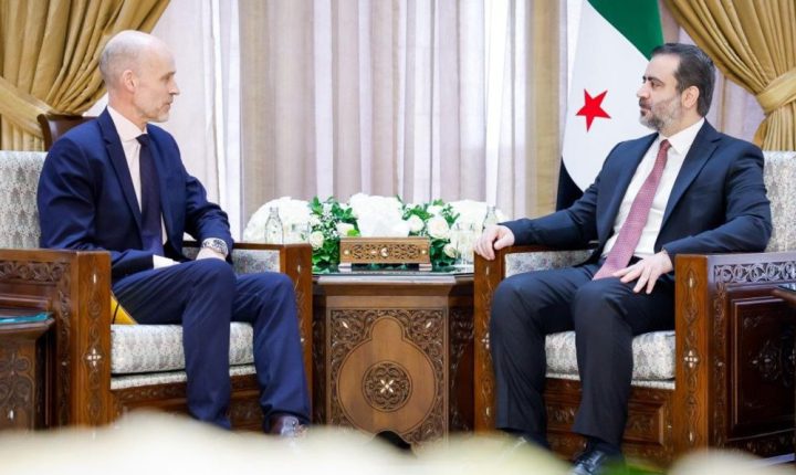 الشيباني يبحث مع مسؤول سويدي دعم القطاع الخاص وجهود إعادة الإعمار