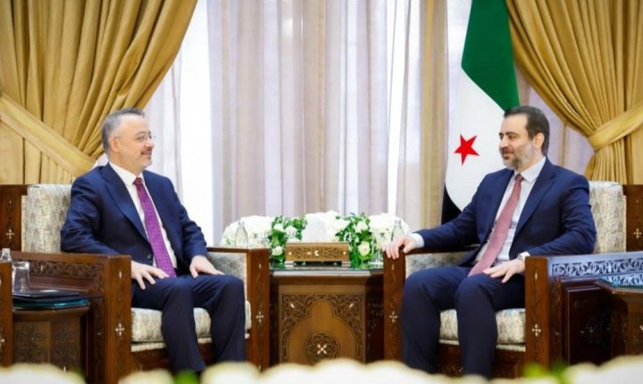 الشيباني يبحث مع السفير التركي بدمشق التطورات الإقليمية وسبل تعزيز العلاقات الثنائية
