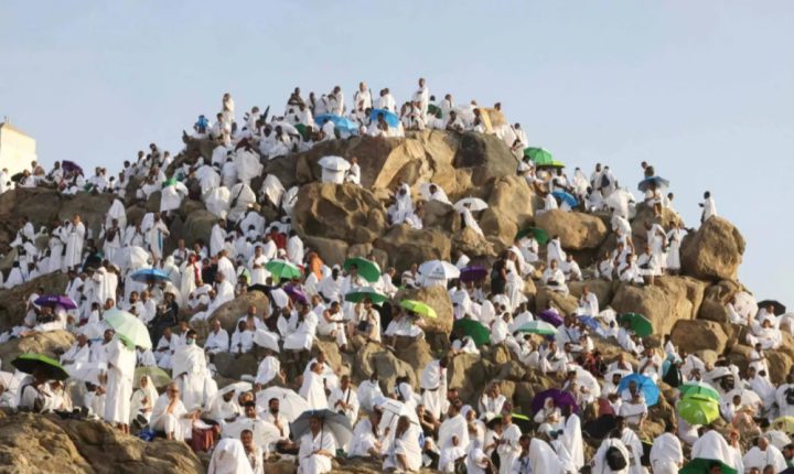 اكتمال وصول الحجاج السوريين إلى صعيد عرفات