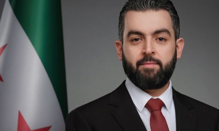 وزير الإدارة المحلية السوري يؤكد المضي بإصلاحات تشريعية واسعة لبناء إدارة أكثر كفاءة وعدالة