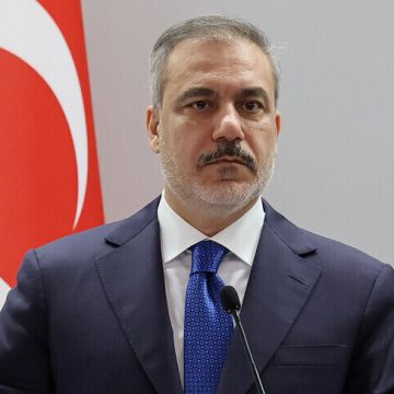 فيدان: تركيا ترغب في التعاون مع اليابان بالطائرات المسيرة