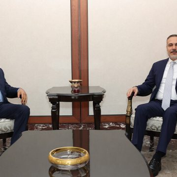 فيدان يلتقي أمين عام حركة فتح الفلسطينية