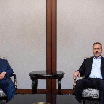 فيدان يلتقي رئيس هيئة الحشد الشعبي بالعراق