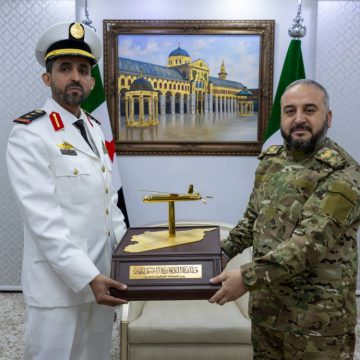 وزير الدفاع يبحث مع الملحق العسكري لسفارة السعودية عدداً من القضايا المشتركة