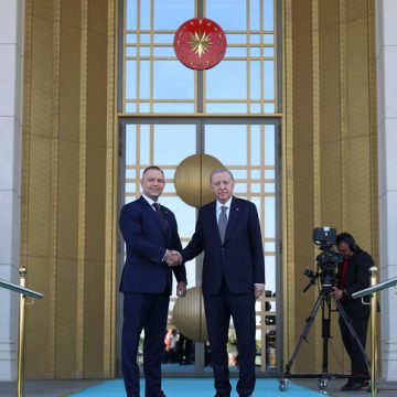 أردوغان يستقبل نظيره البولندي بمراسم رسمية