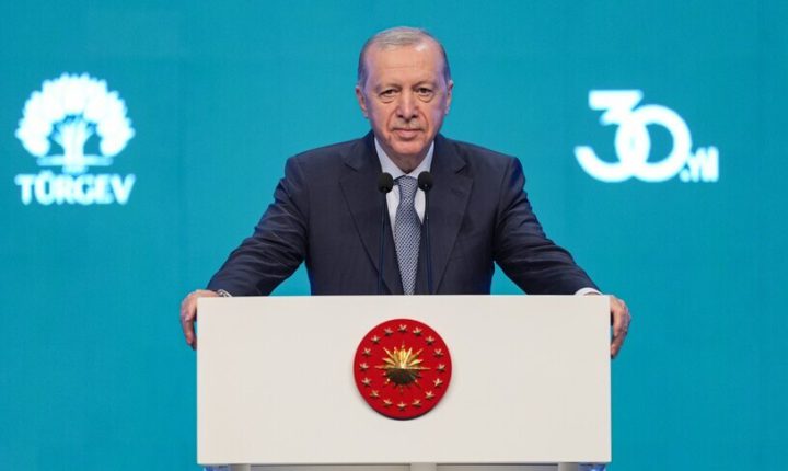 أردوغان: وقف “تورغف” مكن طلاب غزة من استكمال تعليمهم مجددًا