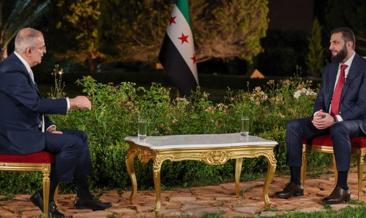 الشرع: الحل في لبنان لا يتم عن طريق الحرب وسوريا تمد يدها للمساعدة